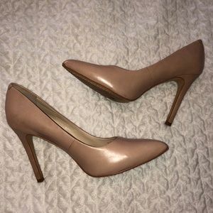 Vince Camuto Kain pump in nude